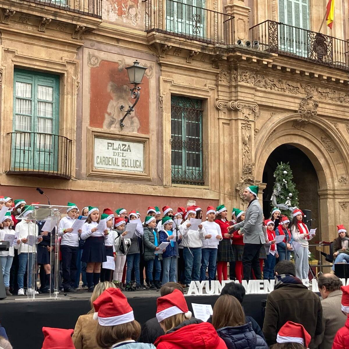 '1.200 voces' de 16 colegios cantan a la Navidad en Murcia