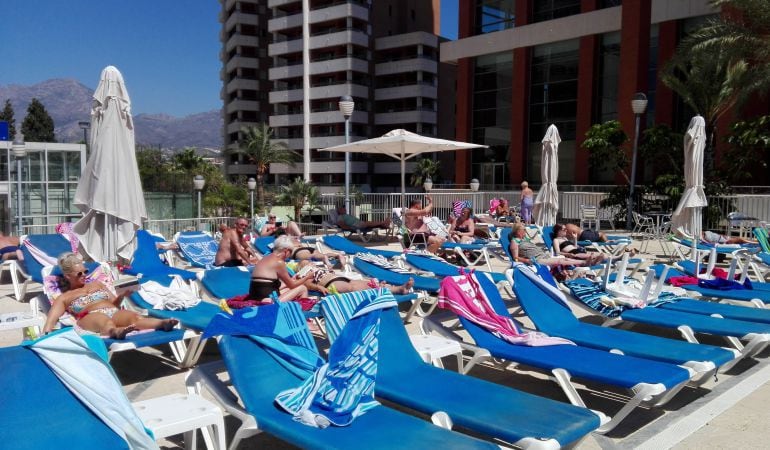 Turistas en un hotel de Benidorm