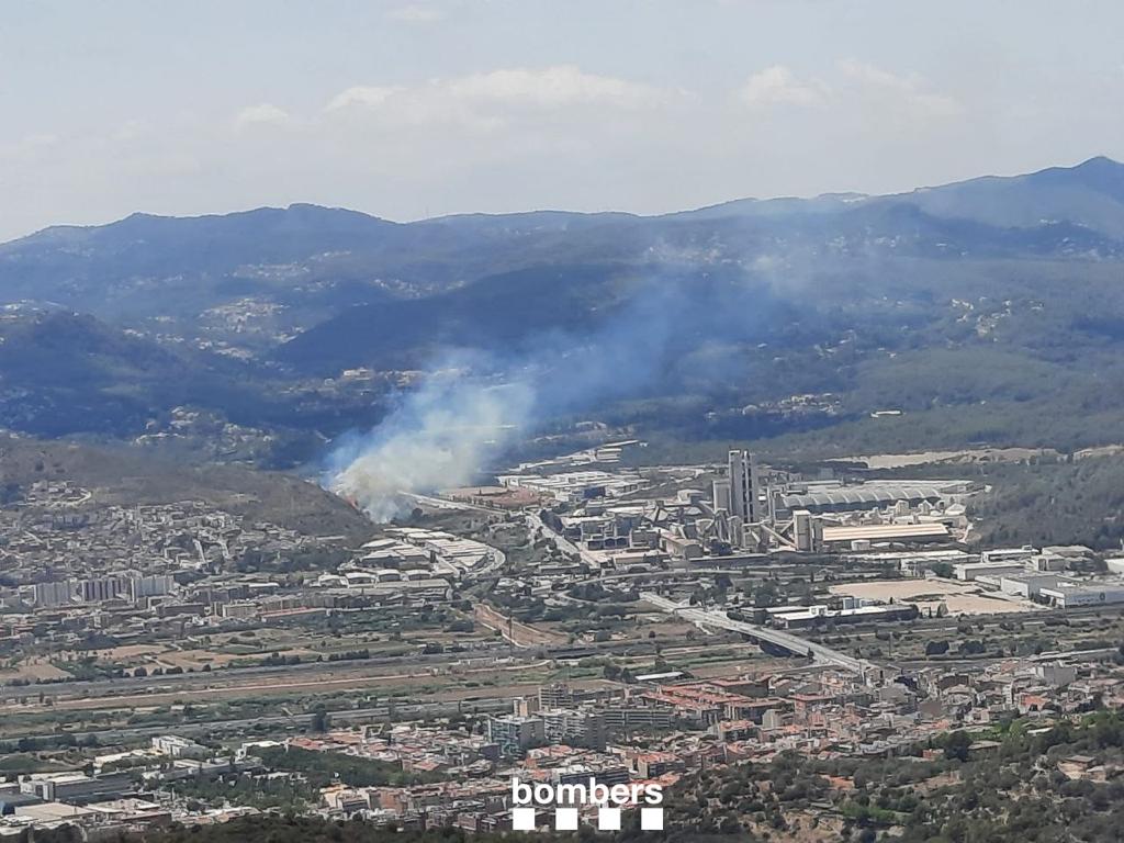 Incendi de matolls a Cervelló aquest 2023