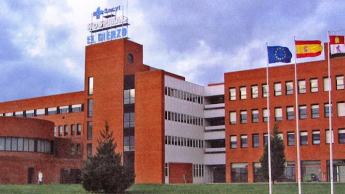 El consejero de Sanidad reconoce la "difícil" situación del Bierzo y estudia "medidas extraordinarias" para solucionar la falta de médicos