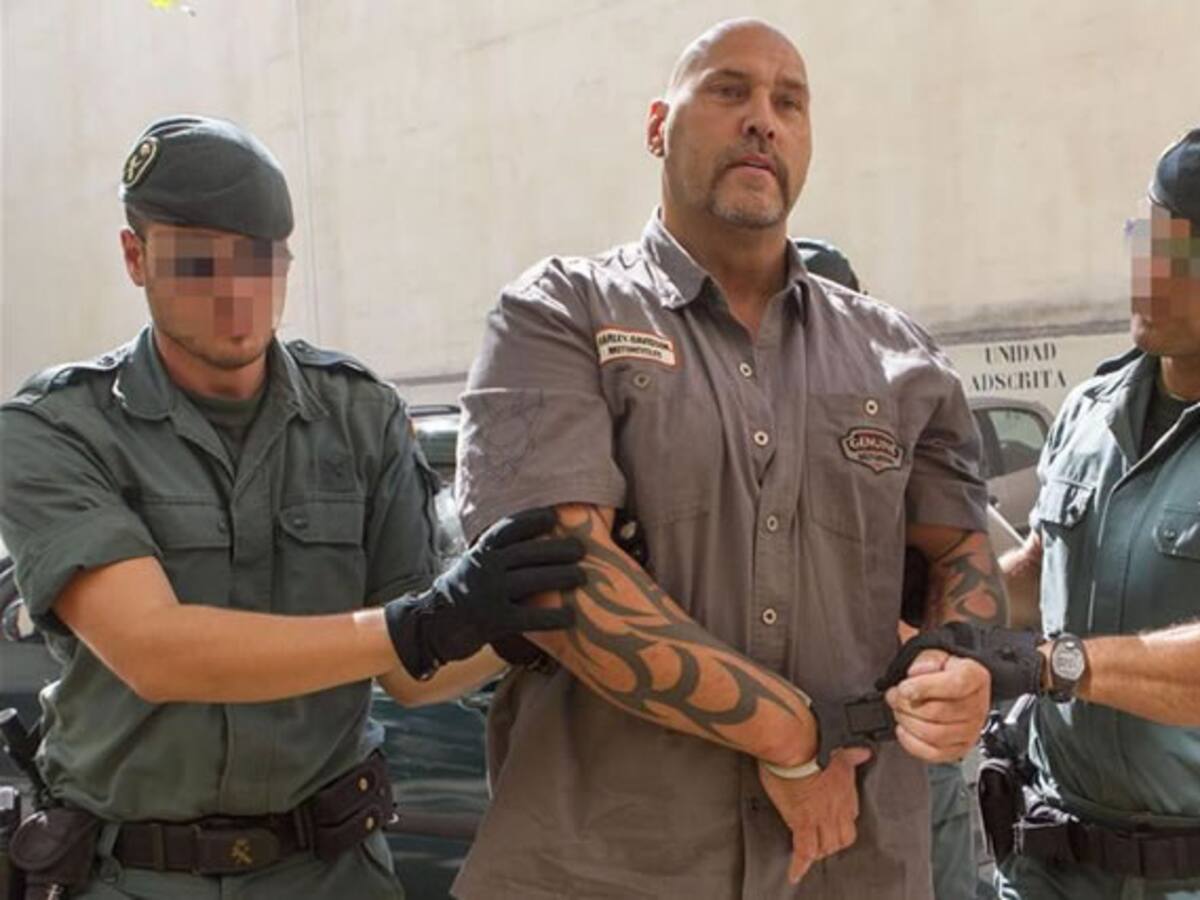 Los Ángeles del Infierno encerraban a las prostitutas en jaulas para perros