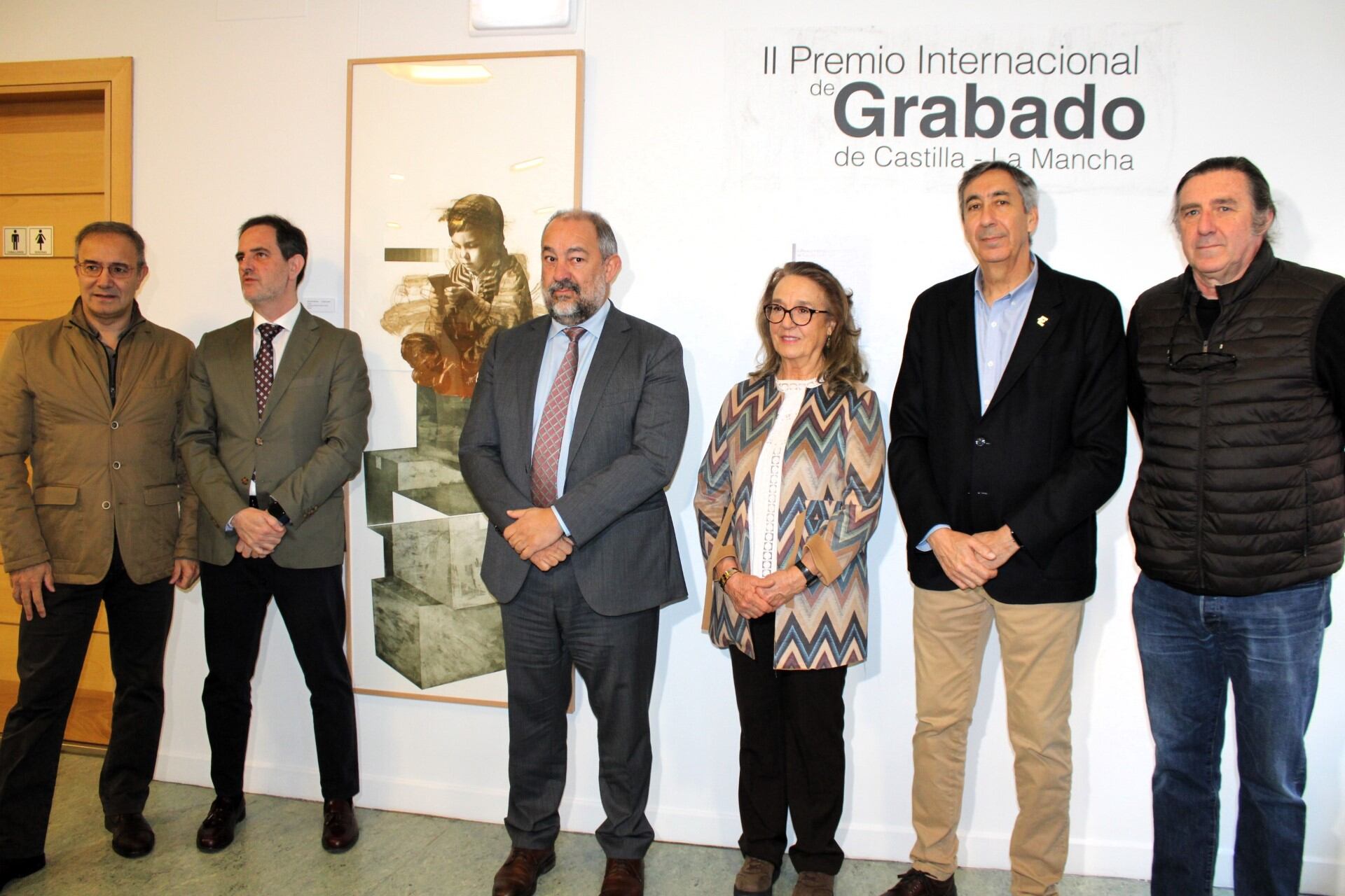 Julián Garde, en el Aula de exposiciones de la UCLM este martes