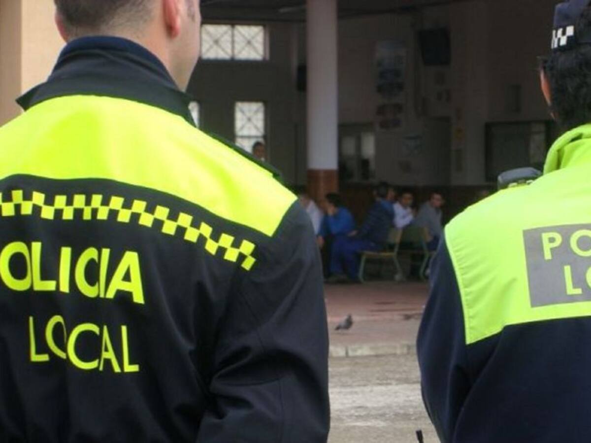 Seis policías lesionados en la intervención de una fiesta