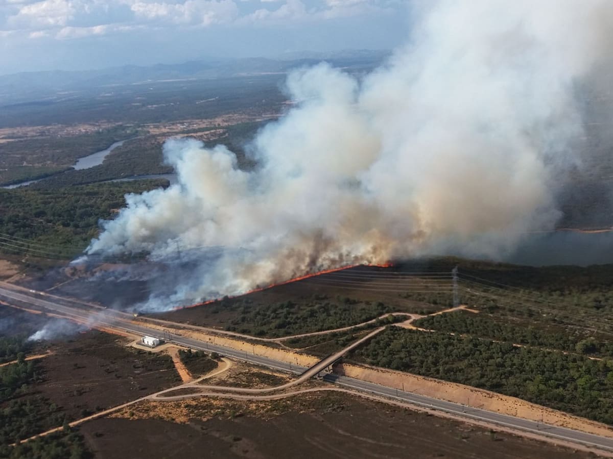El fuego calcina alrededor de 50 hectáreas en Val de Santa María