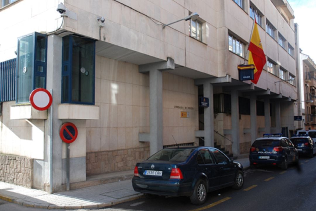 Comisaría de Policía de Linares.