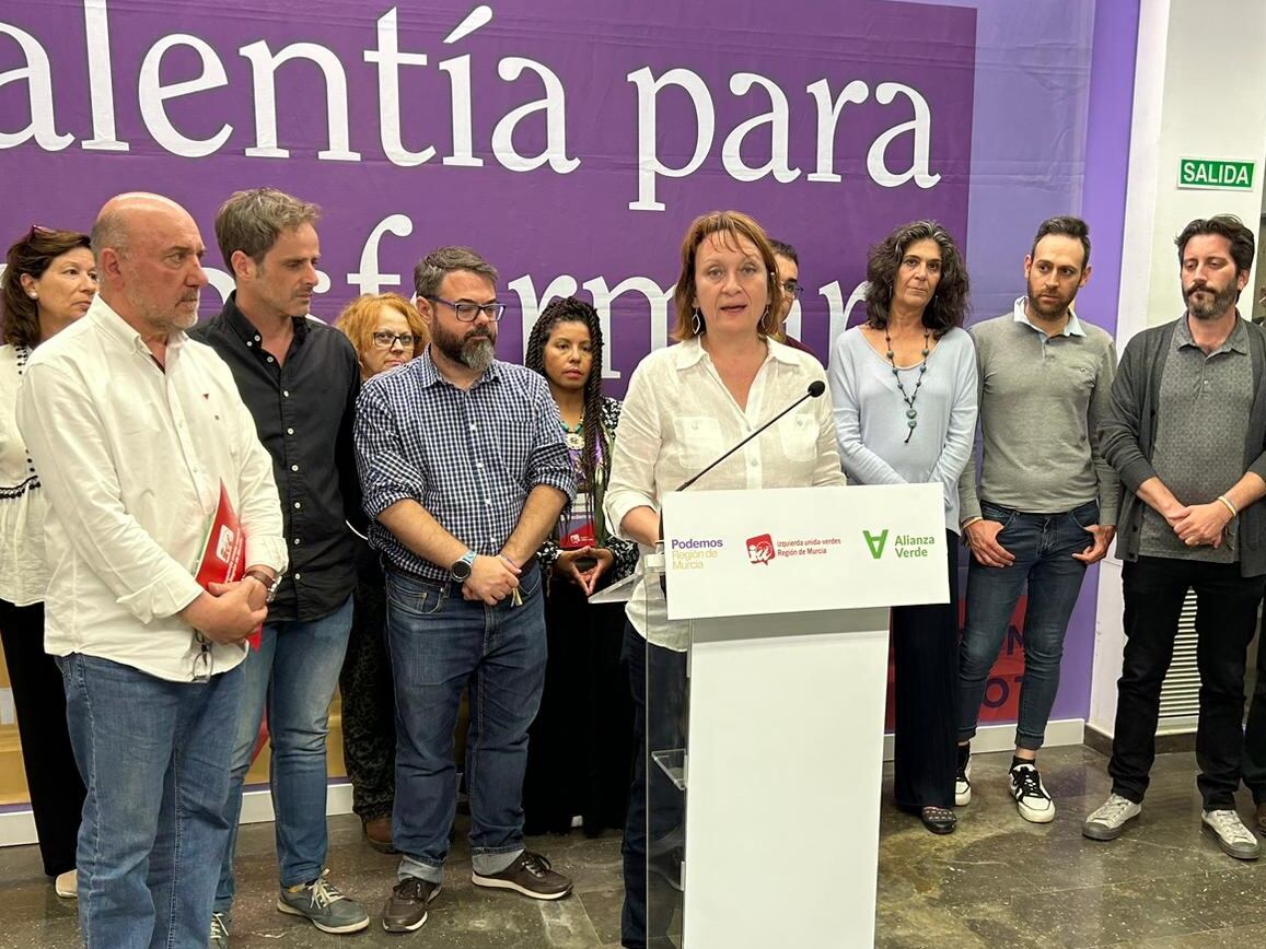 María Marín comparece ante los medios de comunicación en la sede de Podemos, tras conocer los resultados de las municipales y autonómicas