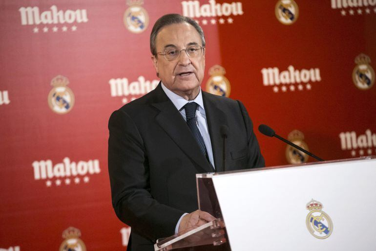 El presidente del Real Madrid, Florentino Pérez, durante su intervención en la presentación del nuevo acuerdo de patrocinio entre el Real Madrid y Mahou Cinco Estrellas, que se extenderá hasta 2019 y consolidará la relación histórica de la entidad cervece