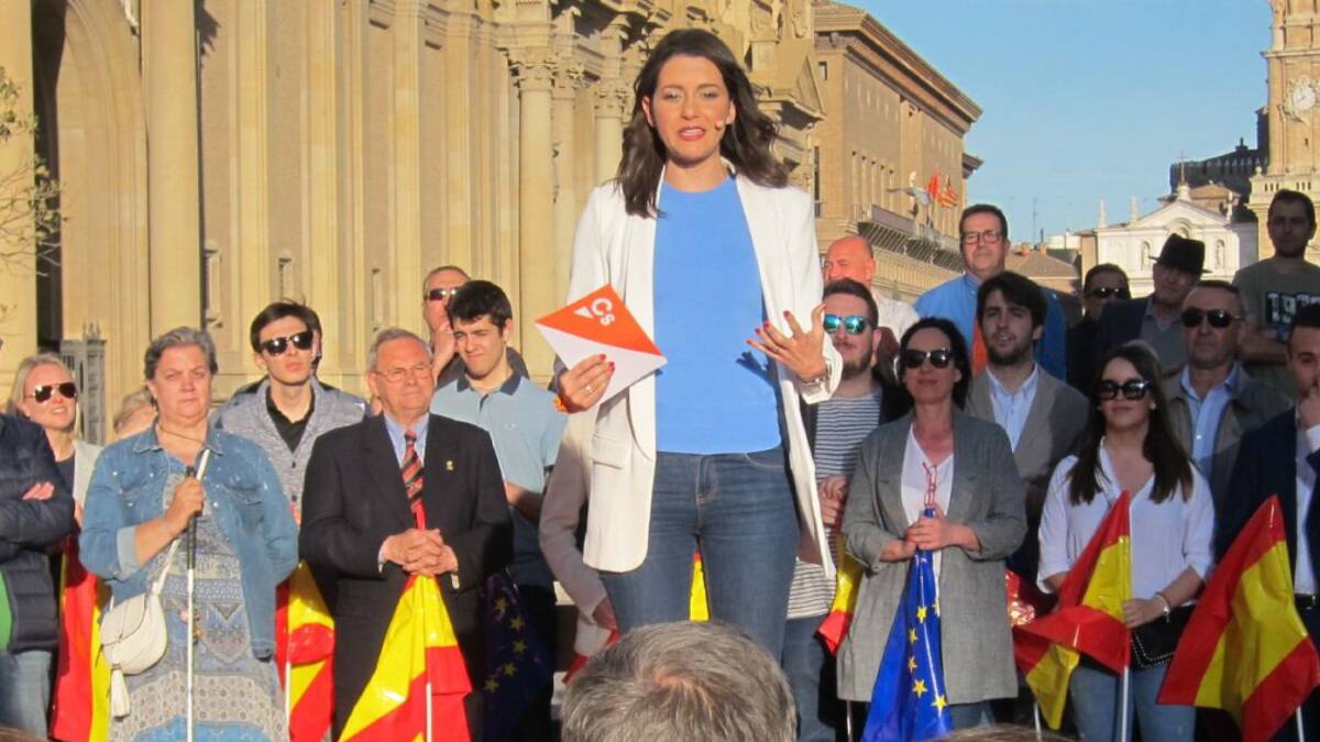 Arrimadas pide el voto para Cs para "parar el sanchismo"