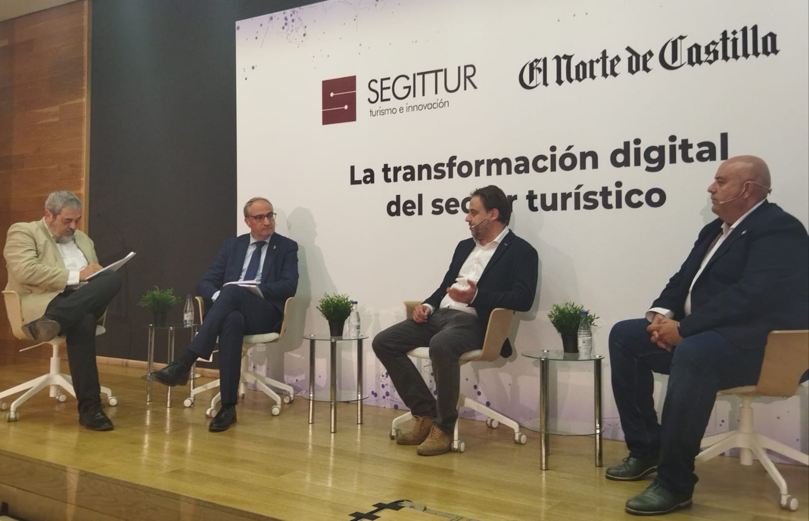 Un momento de la mesa redonda