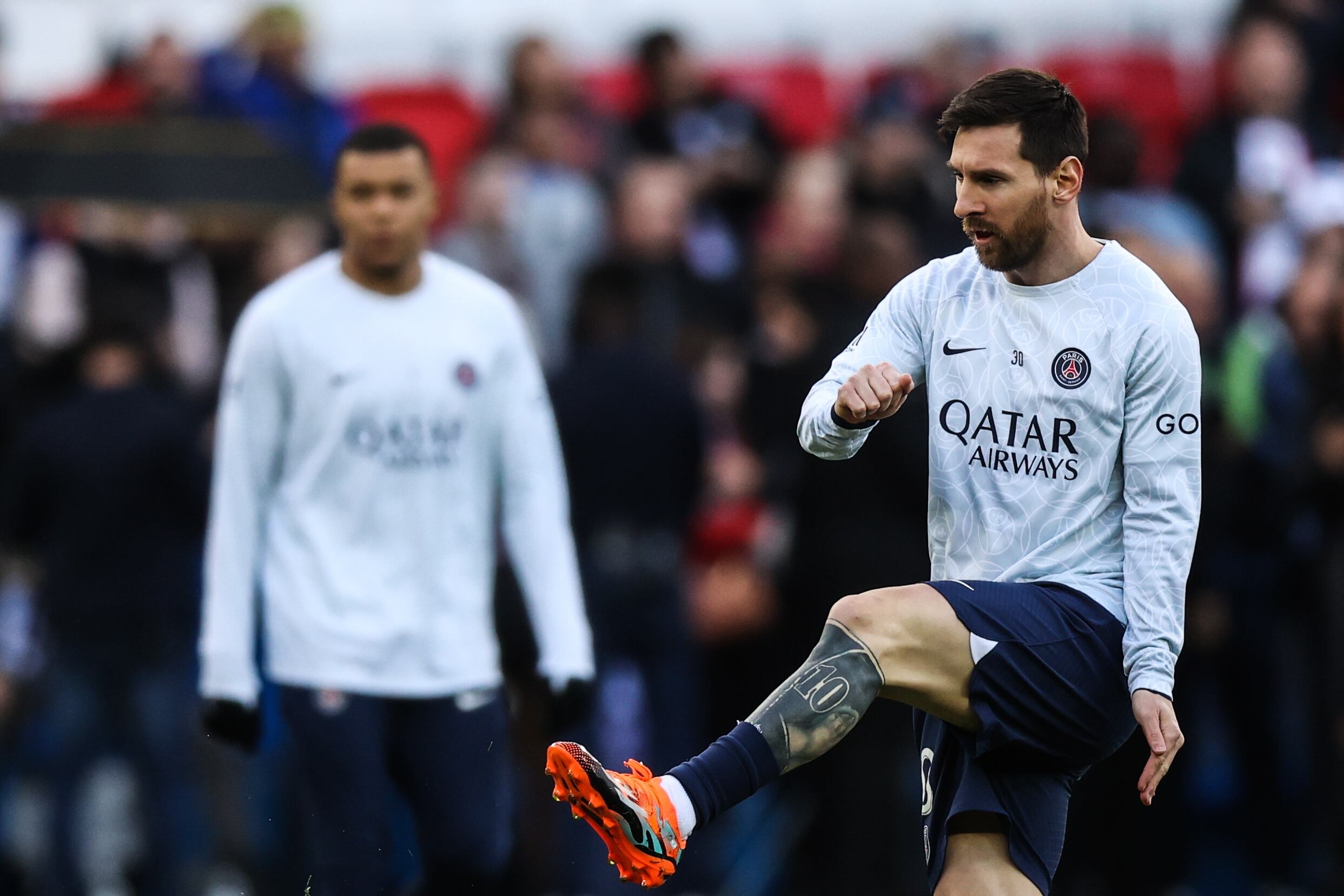 Leo Messi en el calentamiento previo al PSG-Rennes