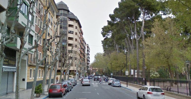 Simón Abril está hoy ocupado