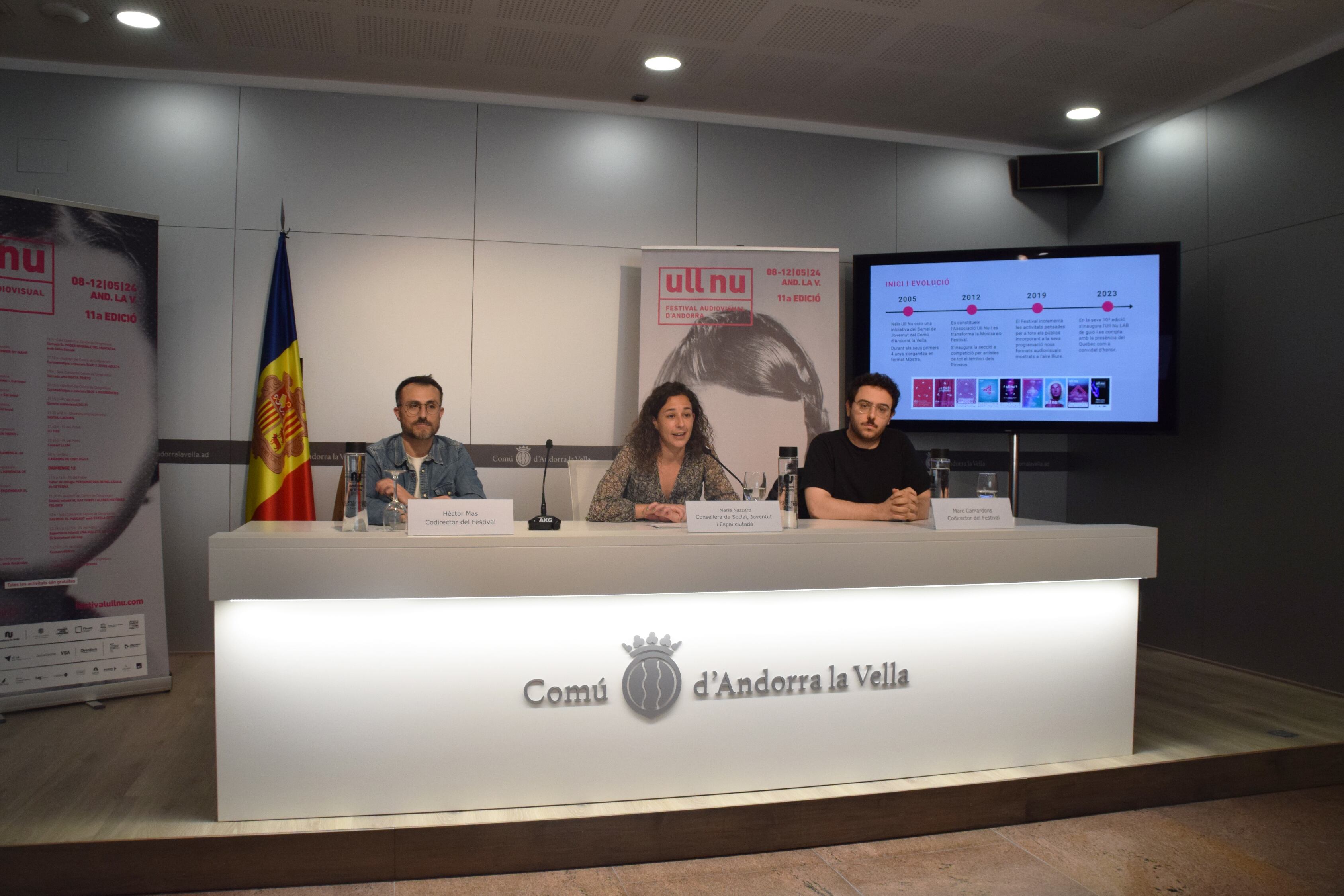 La consellera de Social, Joventut i Espai ciutadà d'Andorra la Vella, Maria Nazzaro, amb els codirectors del festival, Hèctor Mas i Marc Camardons