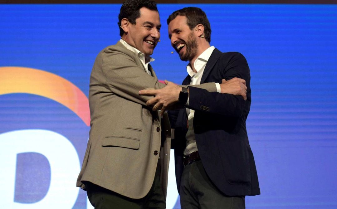 Casado junto a Moreno en la Convención Económica del PP