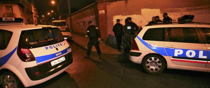 La policía acorrala al sospechoso del asesinato en un colegio judío de Toulouse