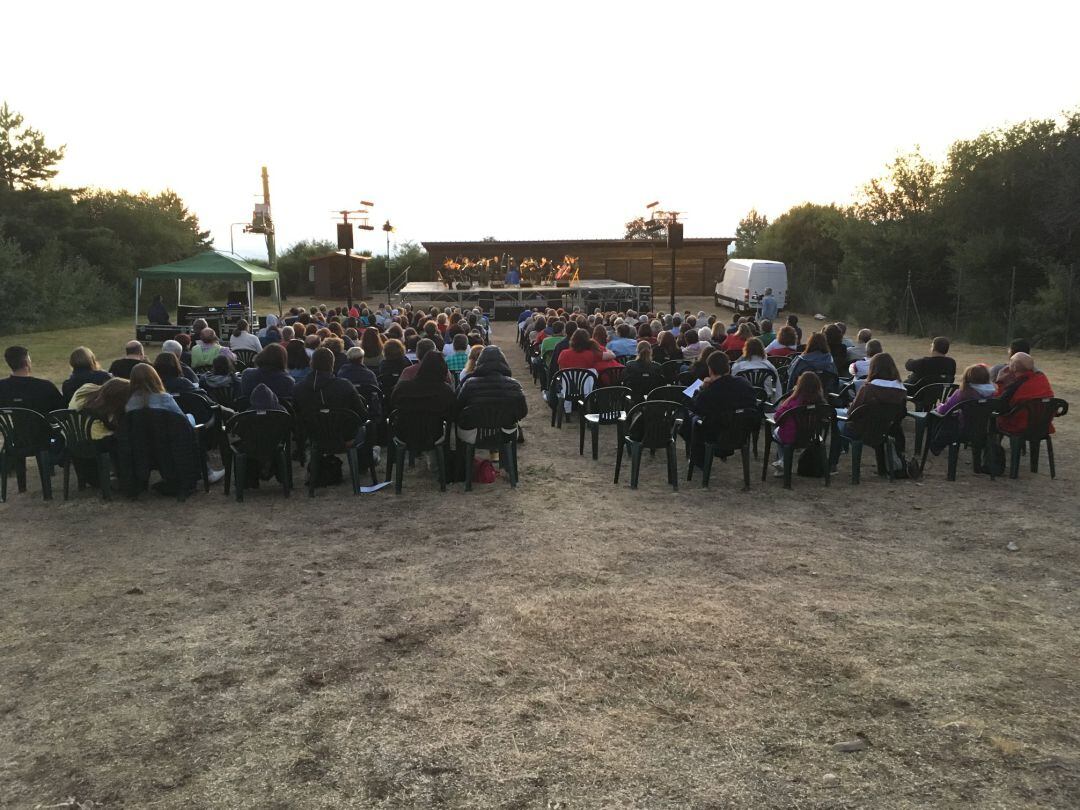 Un momento de la I Velada a la luz de la luna celebrada el pasado año en la pista La Cabaña