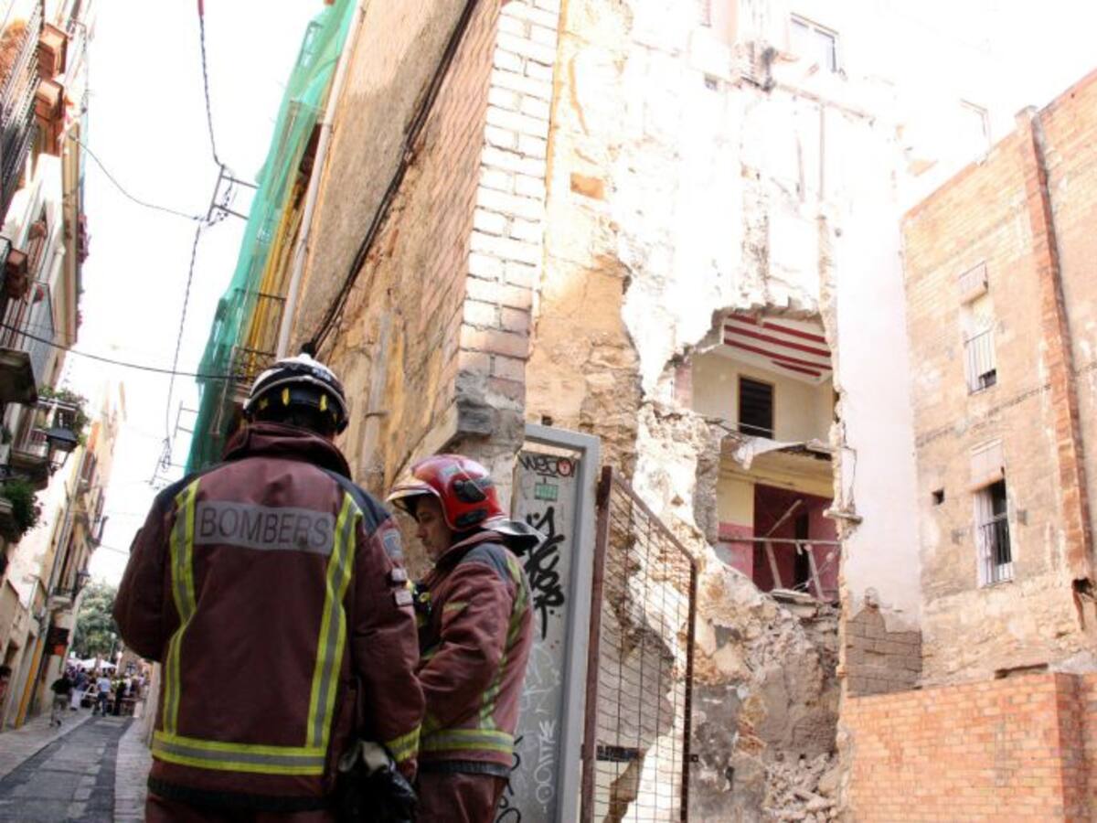 Multa de 150.000 pels propietaris de la casa del carrer Calderers
