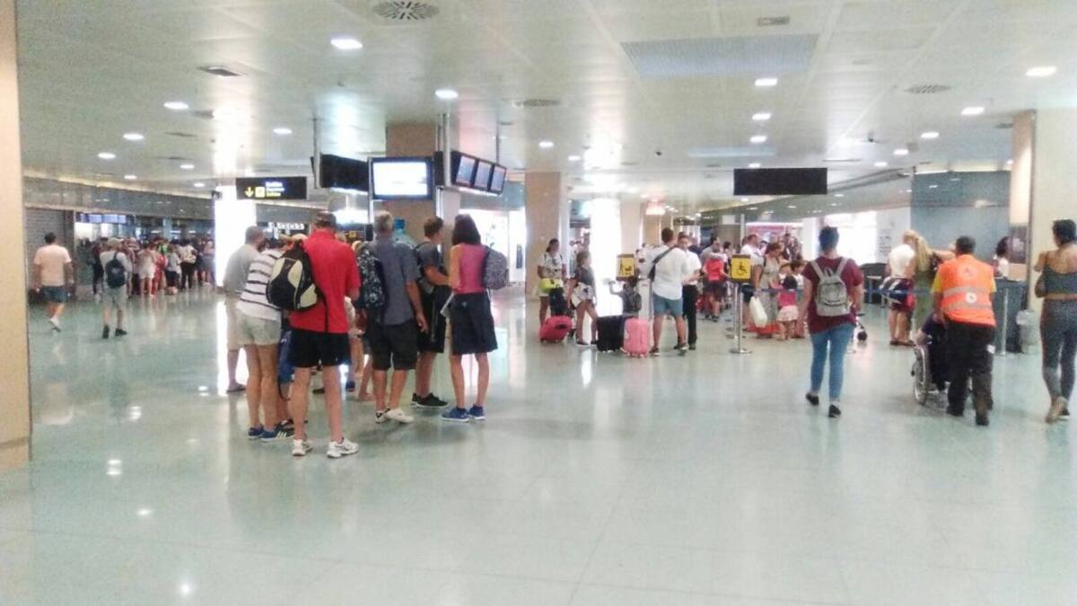 Exceltur espera que el turismo extranjero pueda comenzar a llegar a las islas en agosto