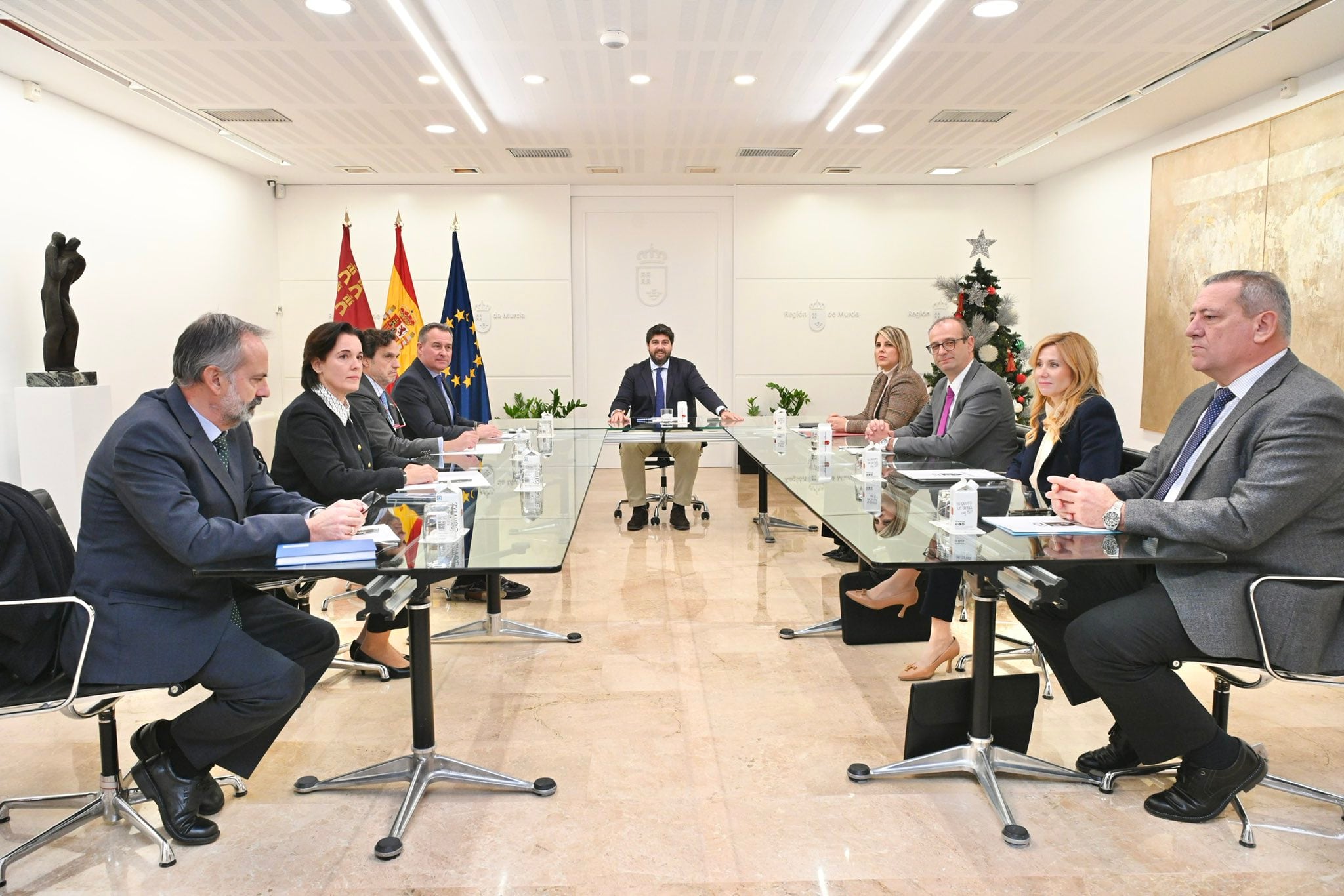 Reunión entre el Ejecutivo Regional y Sabic en San Esteban