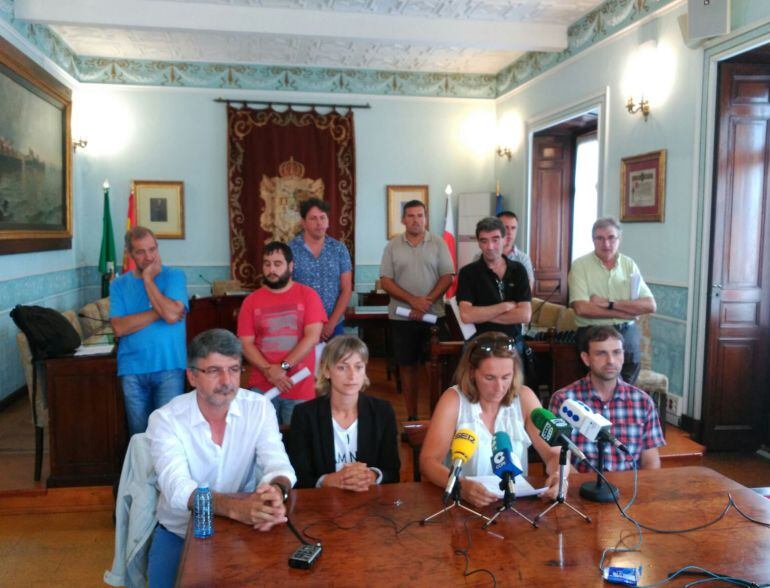 Ainhoa Pérez anuncia su dimisión.