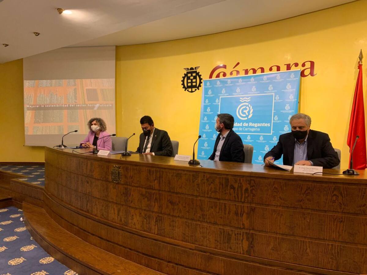 La Comunidad va a instalar en el Campo de Cartagena 500 puntos de medición para un uso más eficaz de agua