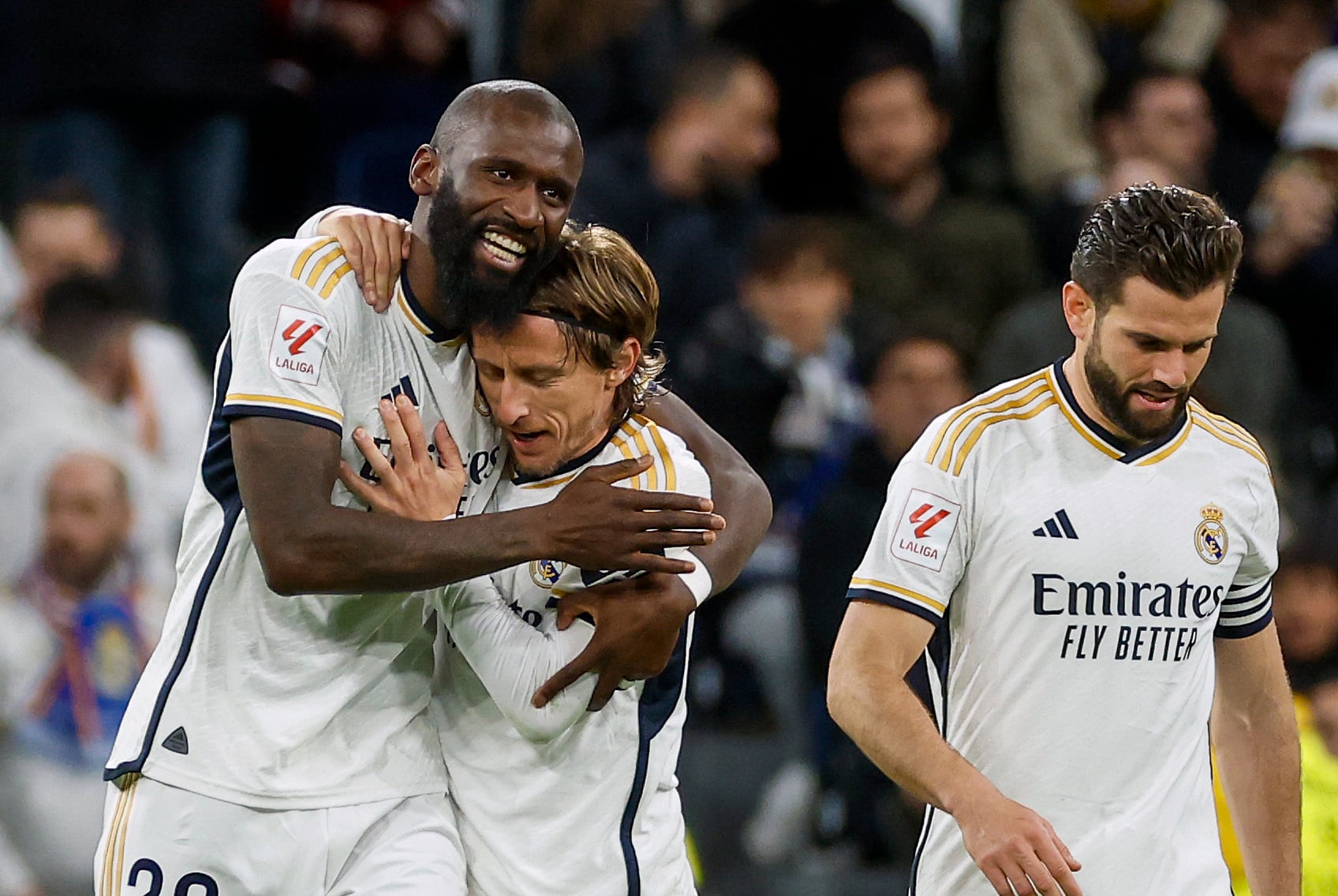 El defensa alemán del Real Madrid Antonio Rüdiger celebra su gol durante el partido de la jornada 28 de LaLiga que Real Madrid y Celta de Vigo