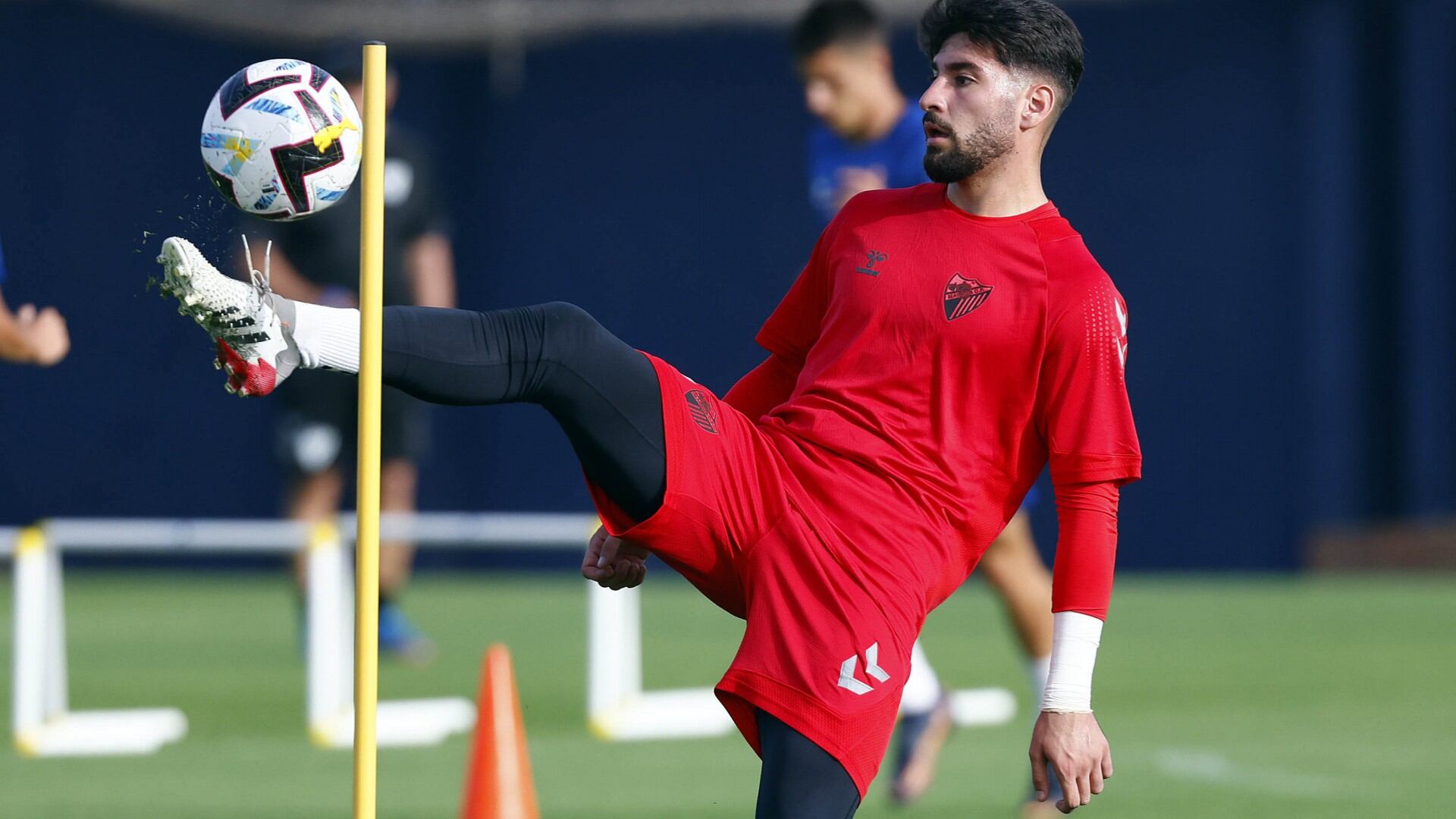 El guardameta del Málaga Gonzalo traspasado al Logroñés