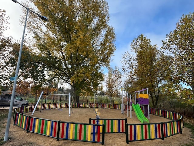 Parque infantil en Madrona