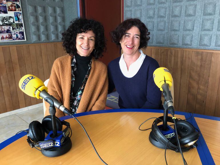 Yasmina Piñeiro y Carla Centelles