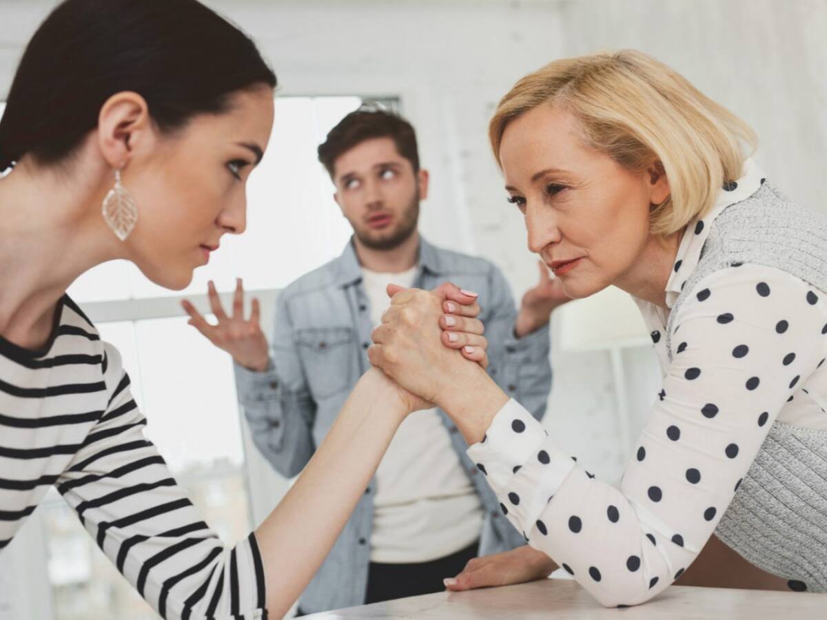 ¿Es posible llevarse bien con tus suegros?