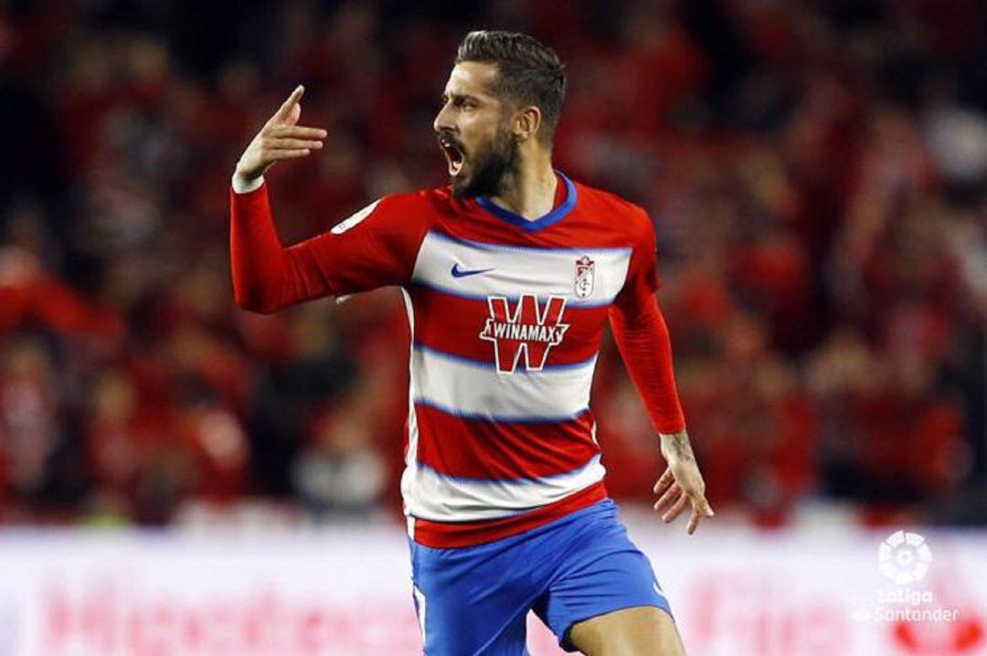 Alvaro Vadillo celebra un gol del Granada