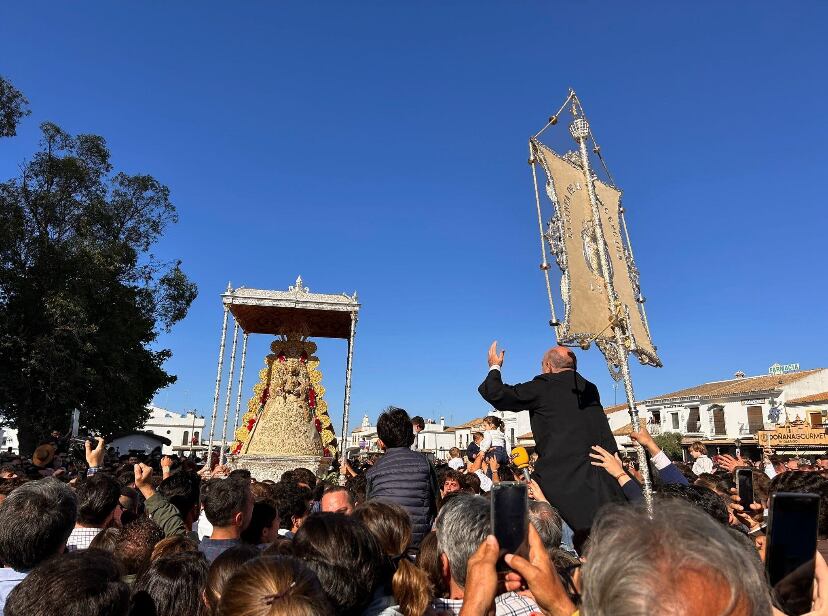 Hdad Rocío La Línea.