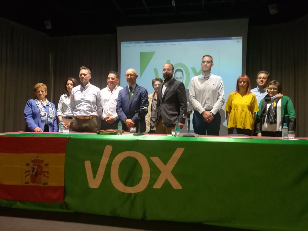 Buena parte de la candidatura asistió a la presentación del programa de Vox