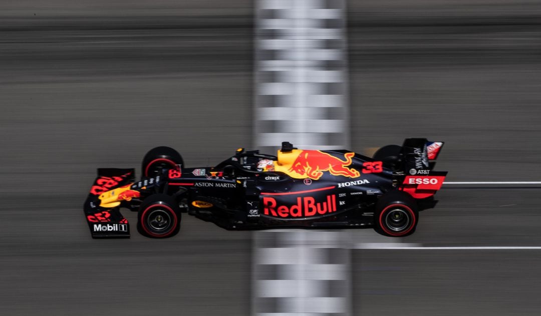 Max Verstappen se impone durante el GP de Alemania.