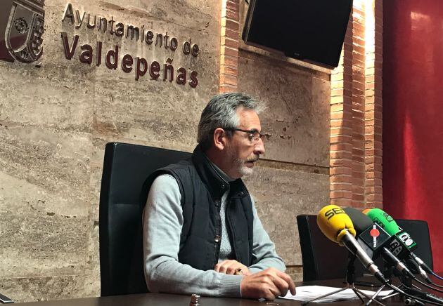 Jesús Martín, alcalde de Valdepeñas, durante la presentación de las cuentas municipales de 2020