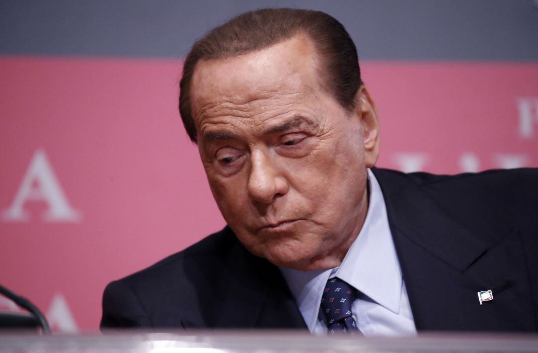 Berlusconi está hospitalizado en Mónaco por un problema cardíaco.