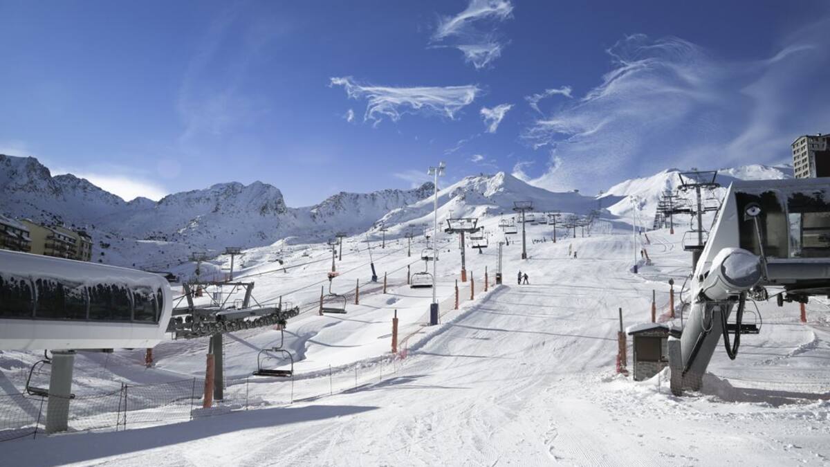 Grandvalira i Vallnord vendran forfets als turistes que no siguin francesos
