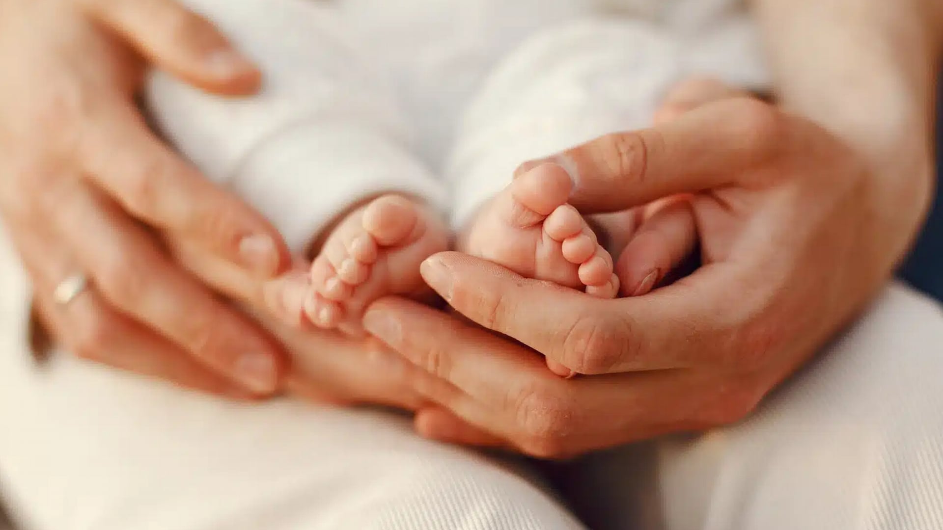 En el cuarto trimestre del año 2024 se registraron en Andalucía 18.384  defunciones, 15.578 nacimientos y 8.494 matrimonios, según los datos  provisionales de las Estadísticas del Movimiento Natural de la Población  que publica este viernes el IECA