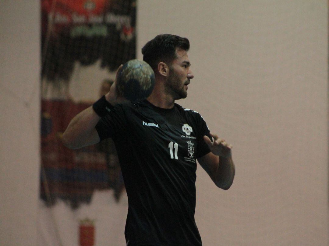 Rubén Caraballo en uno de los partidos de la temporada actual.