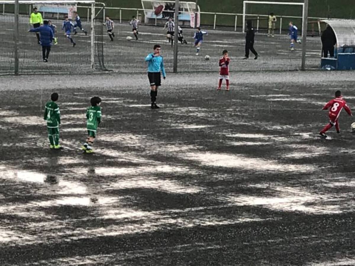 Una tremenda granizada sorprende a los coruñeses a media mañana