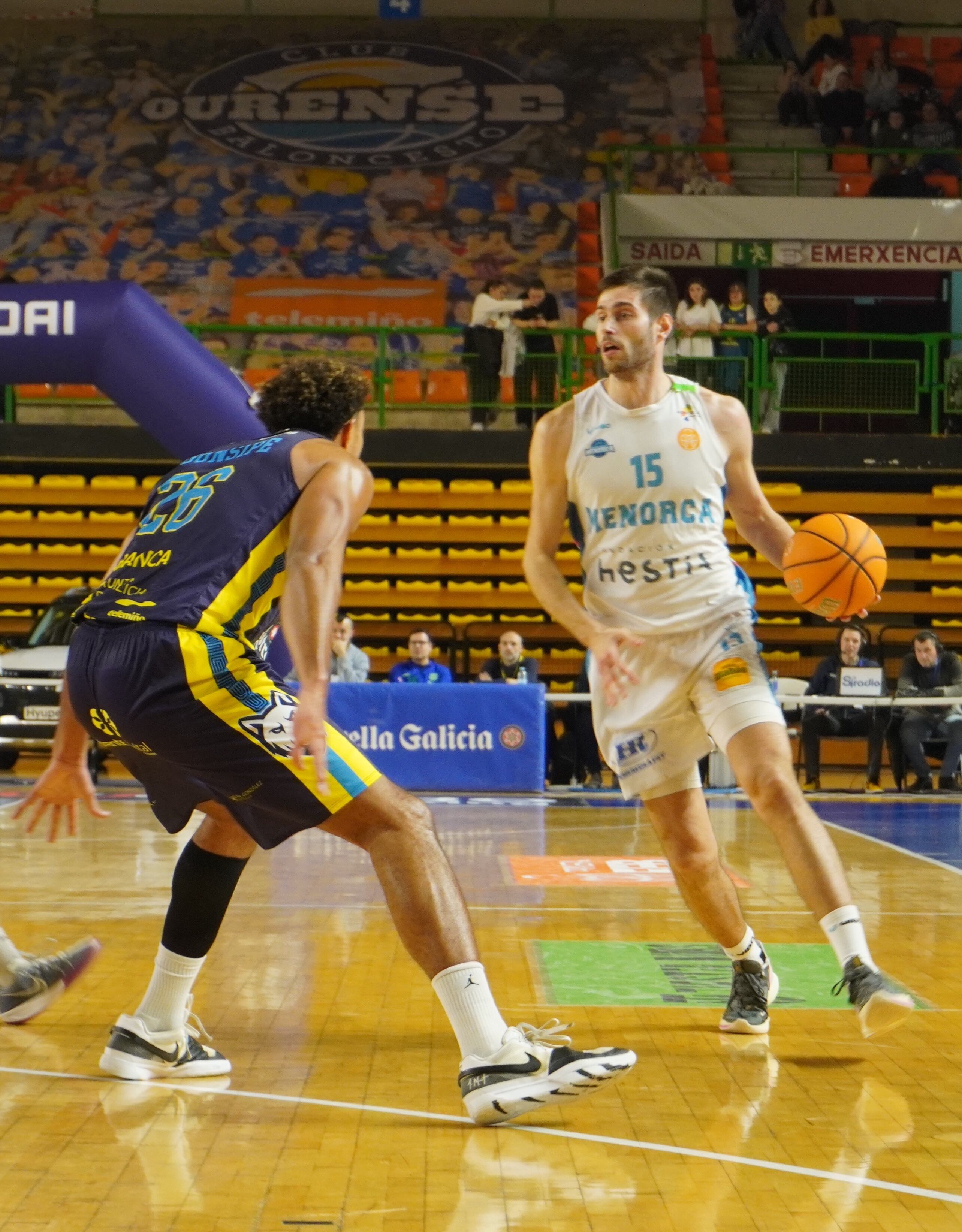 Pol Molins en un moment del partit d&#039;aquest cap de setmana.