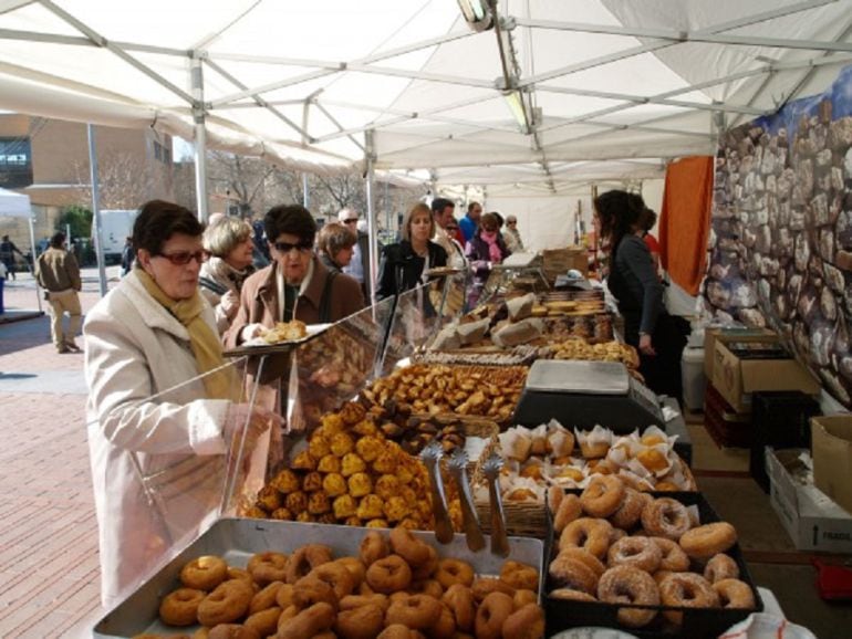 Un mercado de viandas similar al que se instalará en Palencia a partir de mañana. 