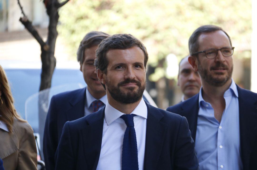 Pablo Casado llegando a la sede del Partido Popular de Cataluña el pasado 30 de septiembre