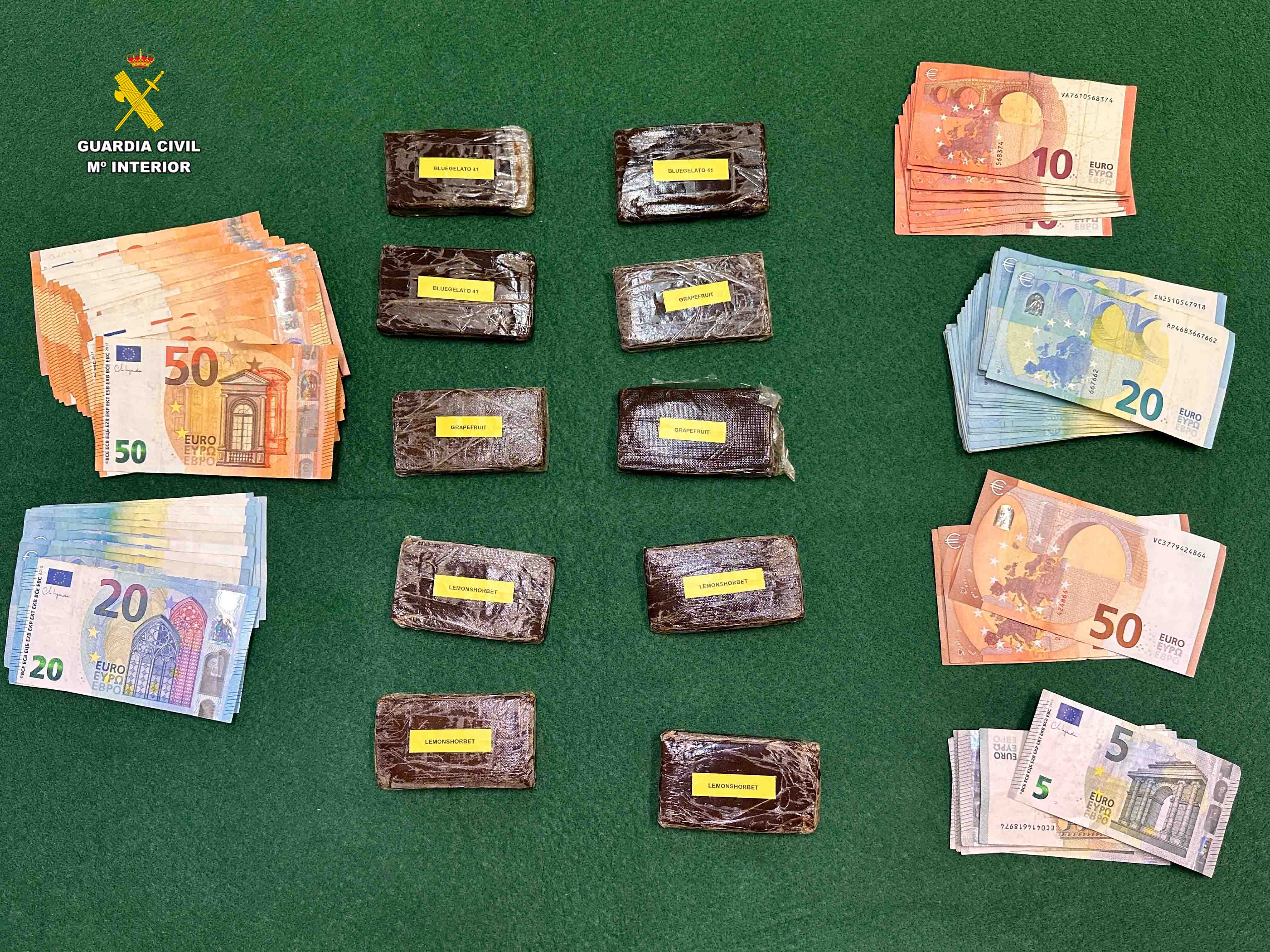 La Guardia Civil intercepta un paquete postal con 515 gramos de hachís y detiene a su destinatario en Logroño