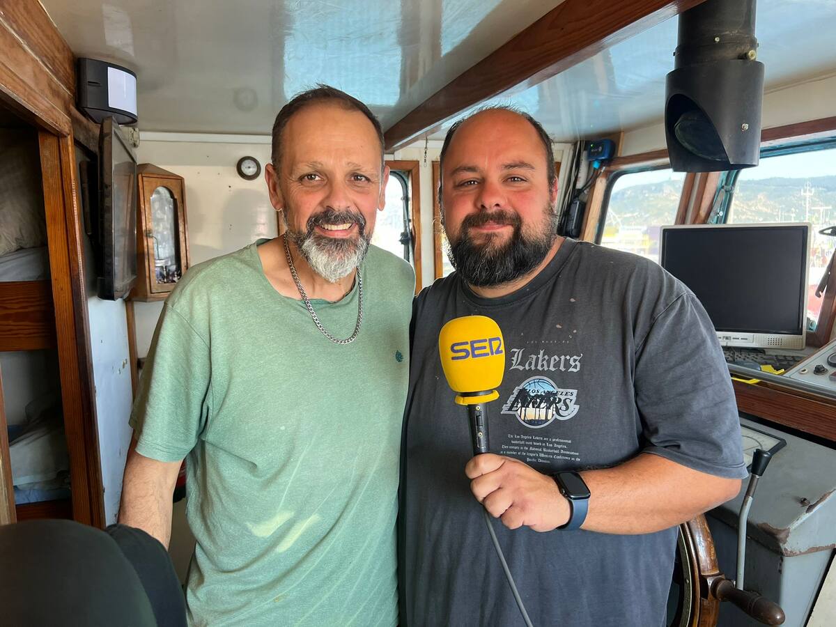 Los últimos pescadores de arrastre de Cartagena denuncian que se sienten "furtivos siendo trabajadores del mar"