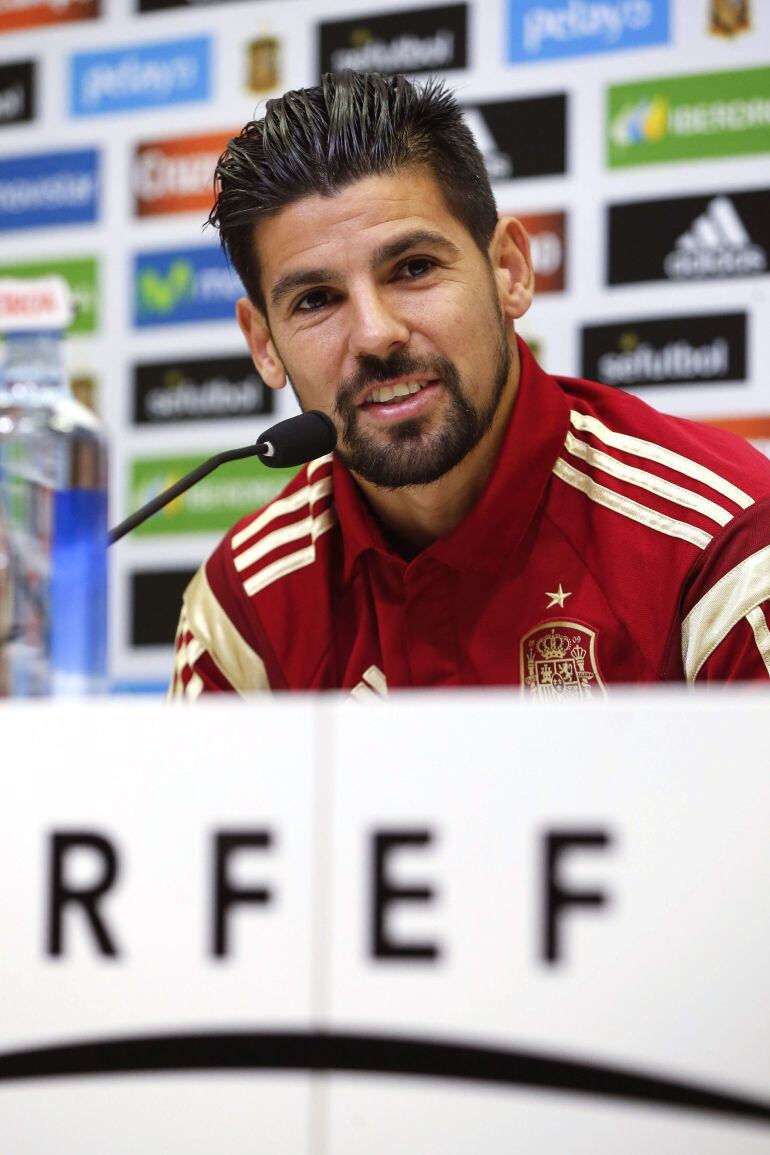'Nolito' durante la rueda de prensa ofrecida hoy en la Ciudad del Fútbol de Las Rozas, donde el combinado español prepara los partidos frente a Luxemburgo y Ucrania de clasificación para la Eurocopa de Francia 2016.