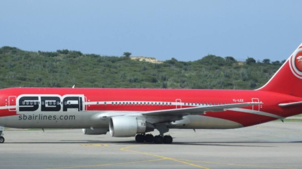 La comunidad venezolana de Canarias, preocupada por la suspensión del vuelo de Santa Bárbara a Caracas