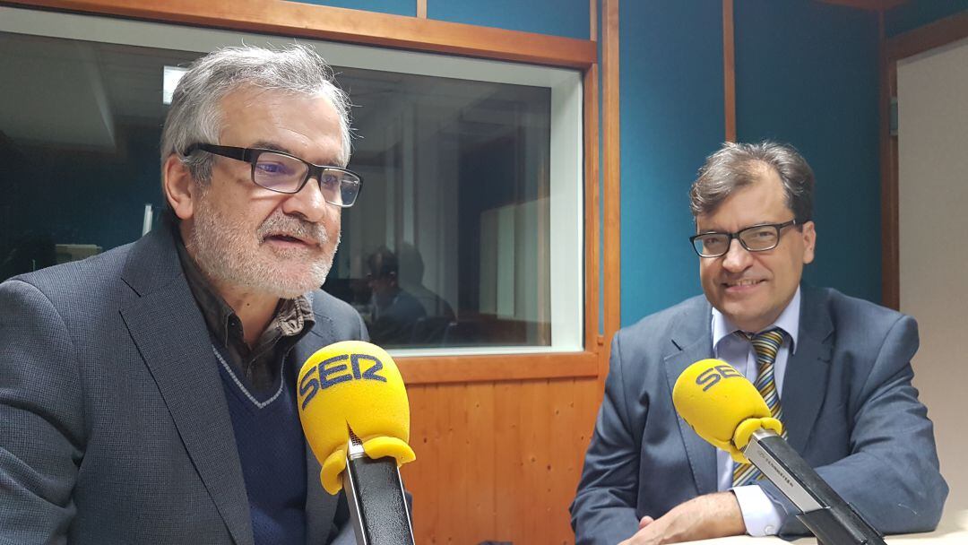 Pepe Guerrreo y Pablo de Castro durante la tertulia de la Ventana de Cantabria 