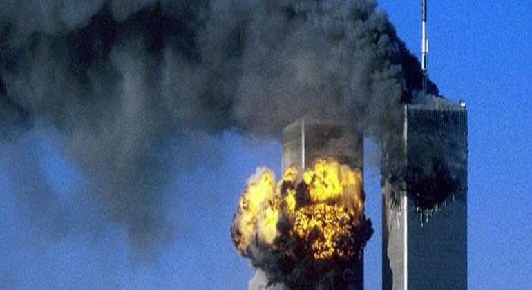 Atentado terrorista contra las Torres Gemelas de Nueva York el 11 de septiembre de 2001.