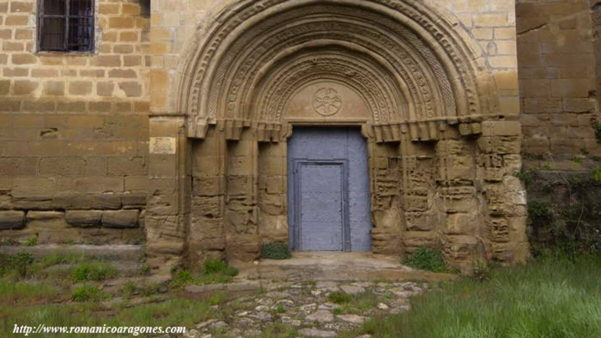 Pretenden restaurar el pórtico del Monasterio de Casbas en su 850 aniversario