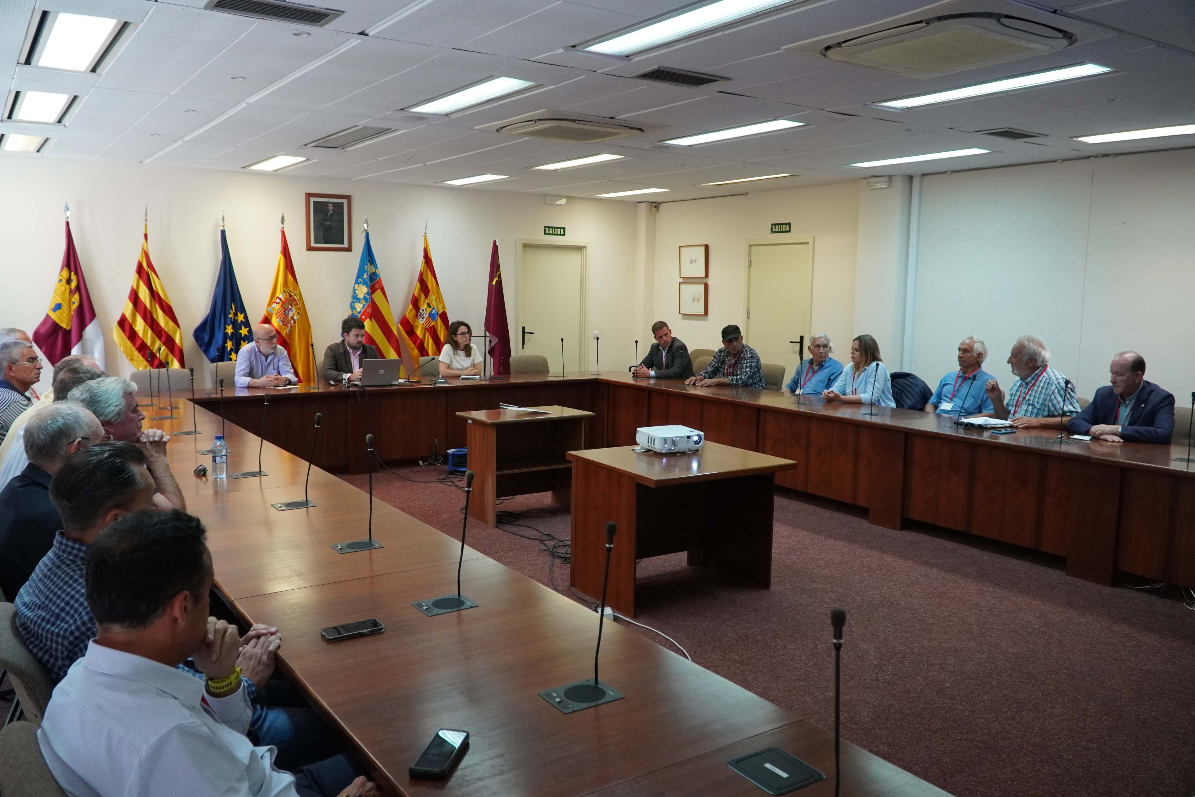 Reunió CHX i els regants de l'Albaida